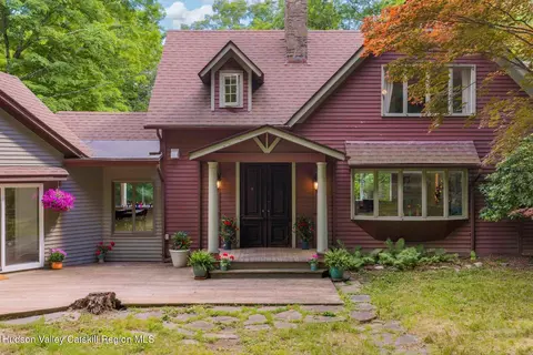 60 Boggs Hill Rd, Woodstock, NY 12498