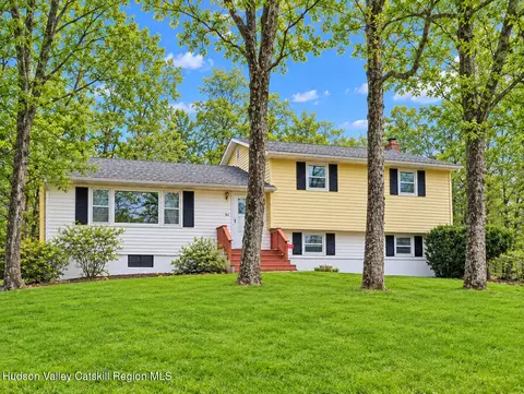 22 Prospect St, Staatsburg, NY 12580