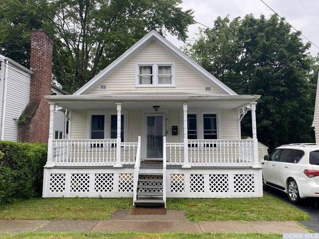 29 Glenwood Blvd, Hudson, NY 12534