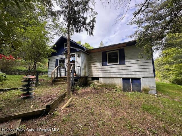 388 Fitzsimmons Rd, Red Hook, NY 12571