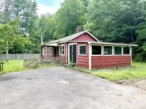 169 New York 42, Shandaken, NY 12480