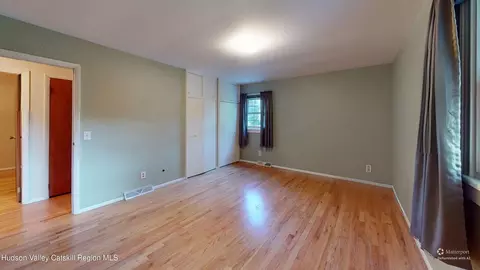 19 Shetland Dr, Delmar, NY 12054 photo 14