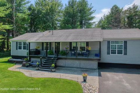 9 Wiley Swamp, Athens, NY 12015