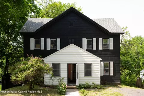 52 Church St, Hudson, NY 12534