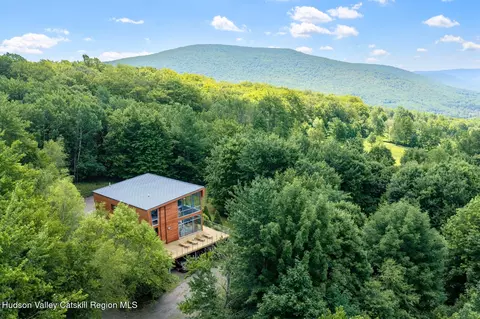 1915 Vega Mountain Rd, Roxbury, NY 12474