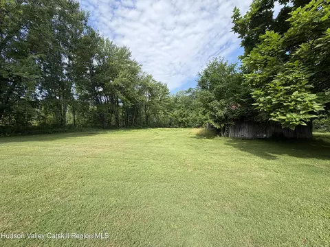 579 Springtown Rd, New Paltz, NY 12561