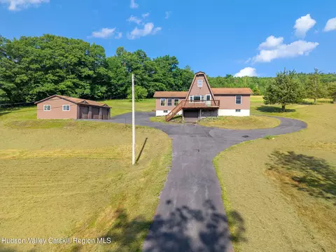 1008 Guinea Rd, Middleburgh, NY 12122