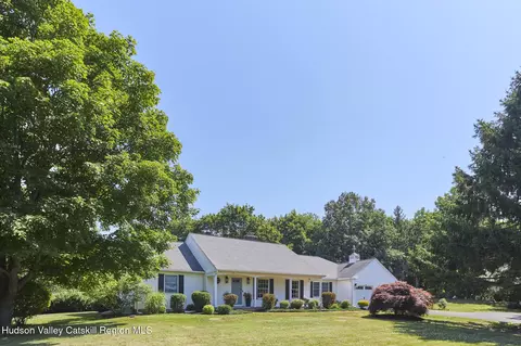 426 Northern Blvd, Germantown, NY 12526