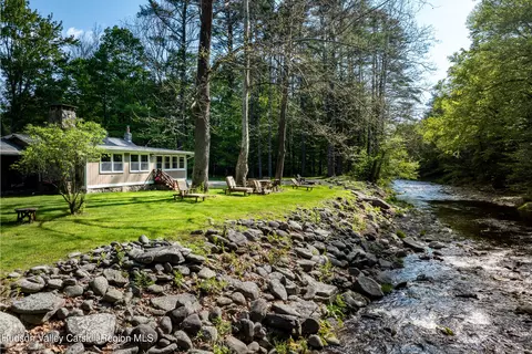 203 Watson Hollow Rd, West Shokan, NY 12494