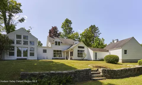 96 Wittenberg Rd, Bearsville, NY 12409