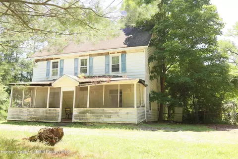 3903 New York 212, Lake Hill, NY 12448