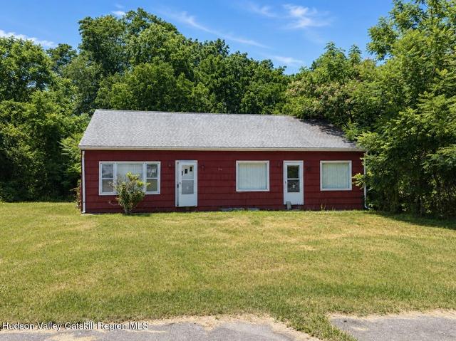 114 Broadwayroute 9w, Port Ewen, NY 12466