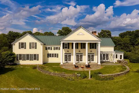 189 Sutherland Rd, Chatham, NY 12037