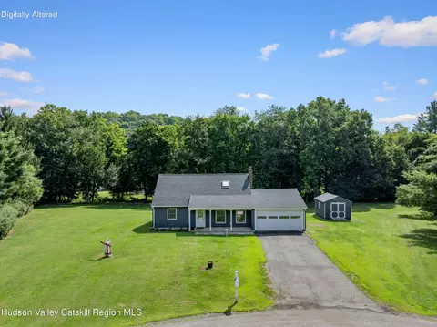 33 Viewmont Rd, Copake, NY 12516