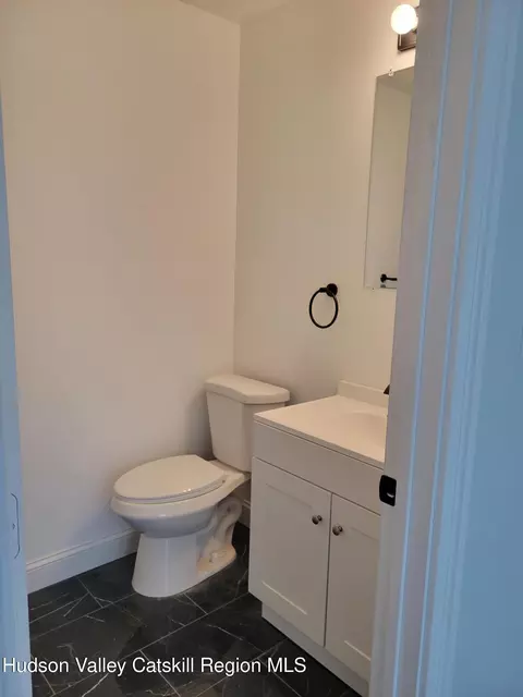 Bath - 112 Klingermann Dr, Cairo, NY 12413 photo 1 of 3