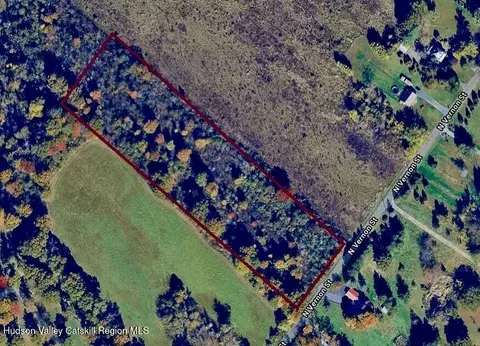 001 N Vernon St, Athens, NY 12015
