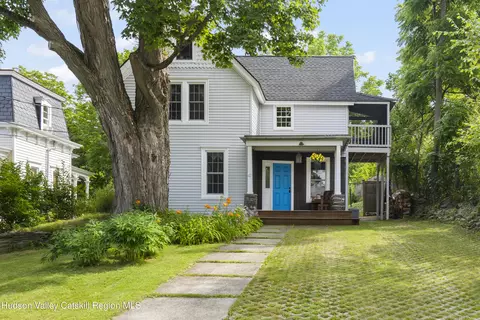 41 Cold Water St, Hillsdale, NY 12529