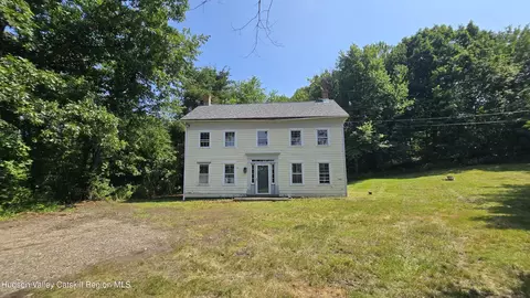 184 White Mills Rd, Chatham, NY 12037
