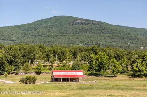 74 Goat Hill Rd, Saugerties, NY 12477