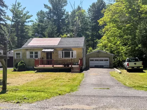 28 Green Acres Rd, Craryville, NY 12521