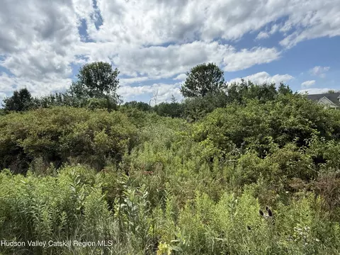 2906 Sleepy Hollow Rd, Athens, NY 12015