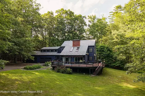 56 Ridge Rd, Shokan, NY 12481