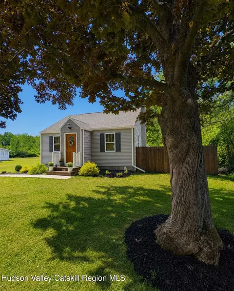 367 County Route 409, Greenville, NY 12083