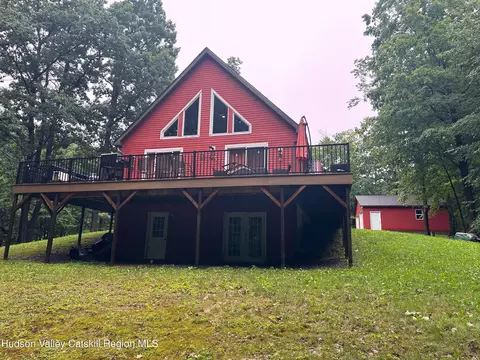 255 Old Gale Hill Rd, New Lebanon, NY 12125