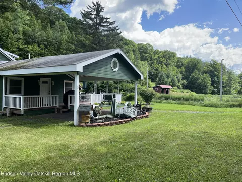 238 Diamond Notch Rd, Lanesville, NY 12450