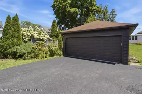 Exterior - 166 Spring St, Catskill, NY 12414 photo 6 of 9