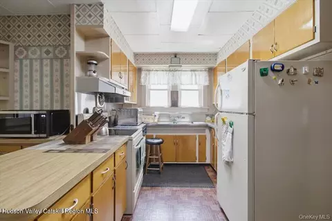 Kitchen - 166 Spring St, Catskill, NY 12414 photo 1 of 3