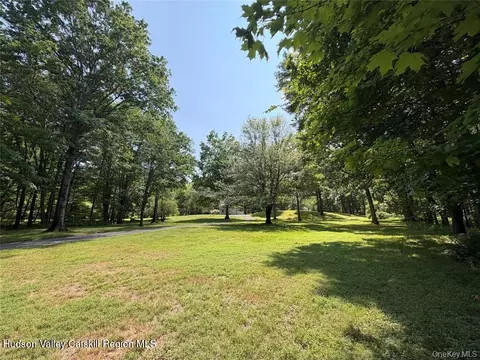 Exterior - 468 Decker Rd, Wallkill, NY 12589 photo 8 of 8