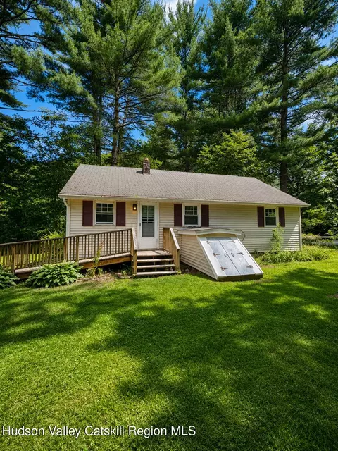 21 East St, Phoenicia, NY 12464