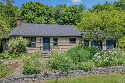 277 Clark Rd, Chatham, NY 12037