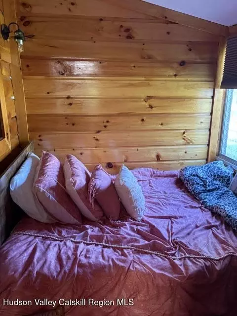 Bedroom - 6 Rose St, Niverville, NY 12130 photo 3 of 3