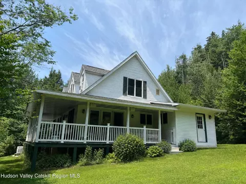 38 Byrne Rd, Elka Park, NY 12427