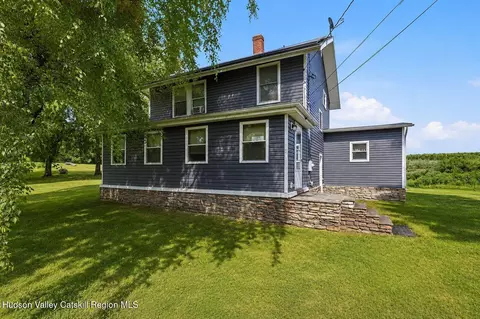 740-742 Lattintown Rd, Milton, NY 12547
