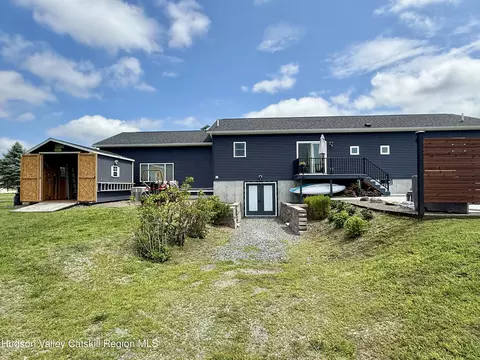 Exterior - 95 Roeliff Mdws, Copake, NY 12516 photo 4 of 5