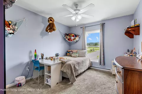 Bedroom - 95 Roeliff Mdws, Copake, NY 12516 photo 3 of 3