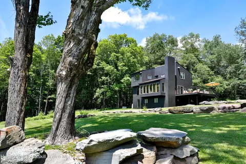 127 Stonewall Dr, Bovina Center, NY 13740