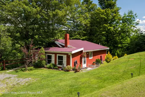 1425 County Road 2, Prattsville, NY 12468