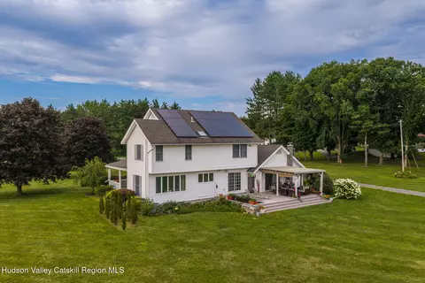 470 Fish And Game Rd, Claverack, NY 12513