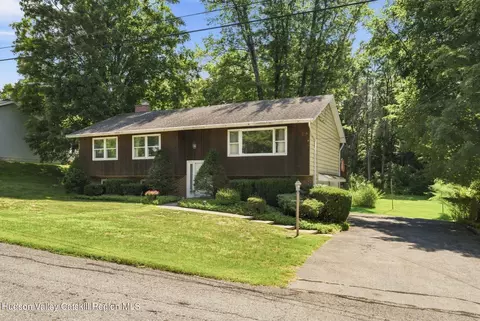 120 Altamont Dr, Hurley, NY 12443