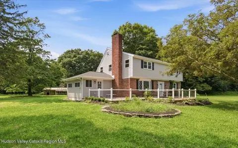 208 R Mclaren Ext, South Cairo, NY 12482
