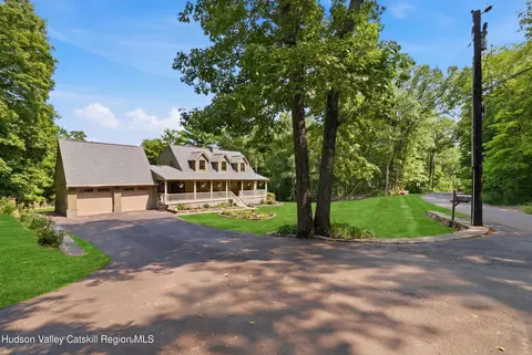 68 Burleigh Rd, New Paltz, NY 12561
