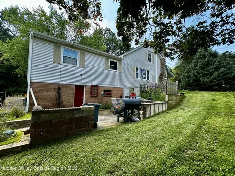 Exterior - 69 Cedar Ave, Poughkeepsie, NY 12603 photo 3 of 4