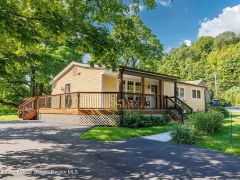 14 Ulster Landing Rd, Kingston, NY 12401