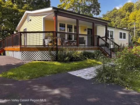 14 Ulster Landing Rd, Kingston, NY 12401