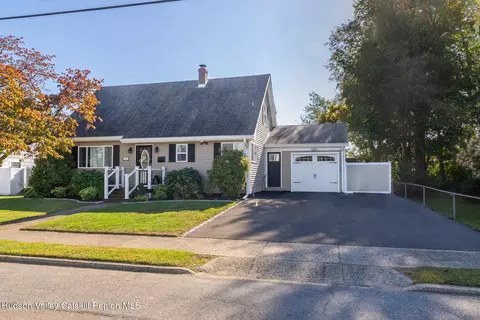 10 Lipton St, Kingston, NY 12401