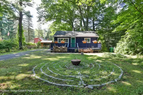 1017 Veterans Way, Phoenicia, NY 12464